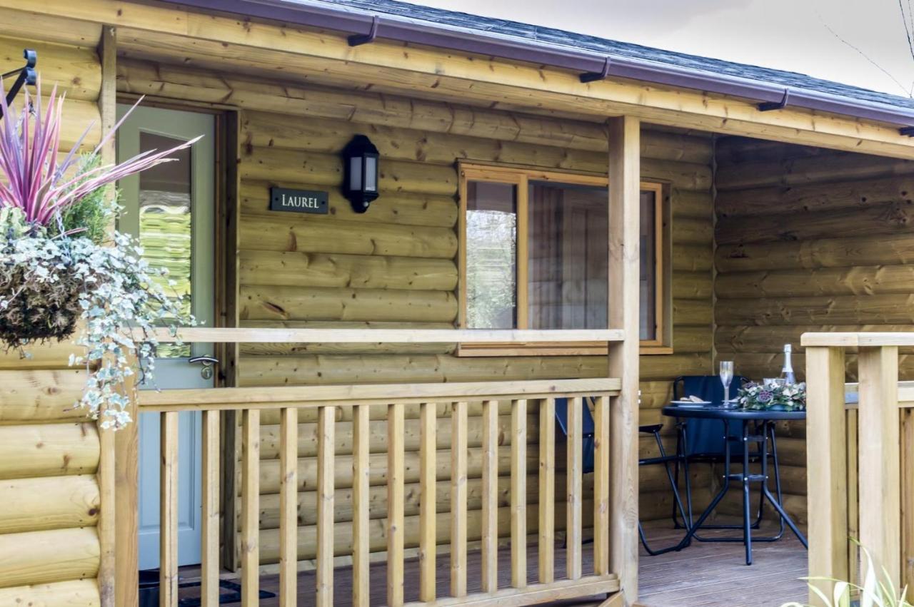 Laurel Lodge - 2 Bedroom Log Cabin - St Florence Saint Florence Eksteriør bilde
