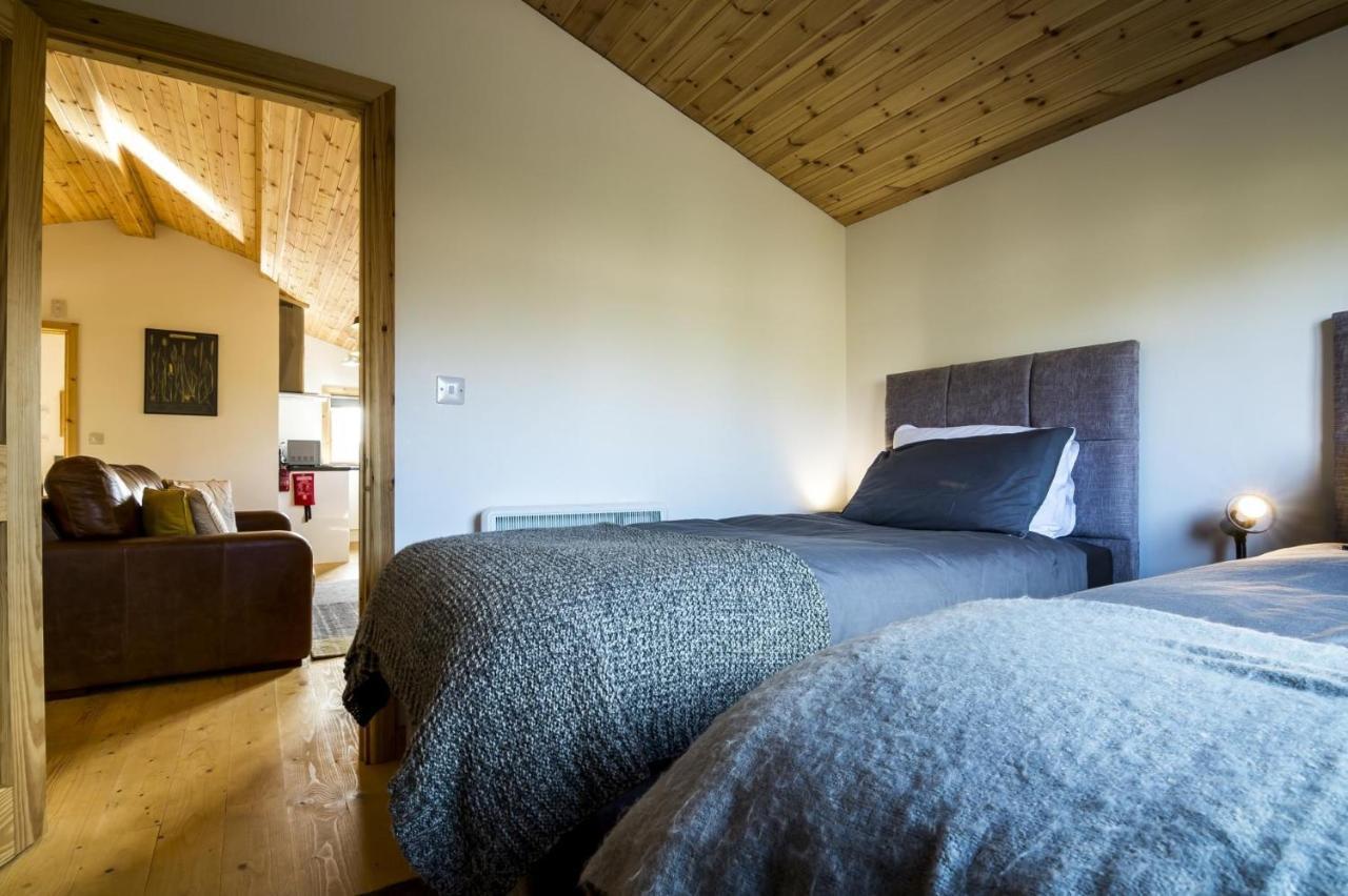 Laurel Lodge - 2 Bedroom Log Cabin - St Florence Saint Florence Eksteriør bilde