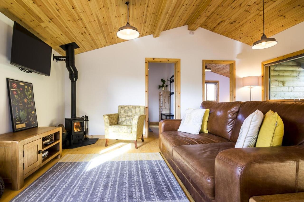 Laurel Lodge - 2 Bedroom Log Cabin - St Florence Saint Florence Eksteriør bilde
